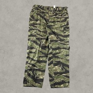 Vintage Tiger Stripe Pants Men XL Green Camouflage USA Made 70s 80s Vietnam Rare